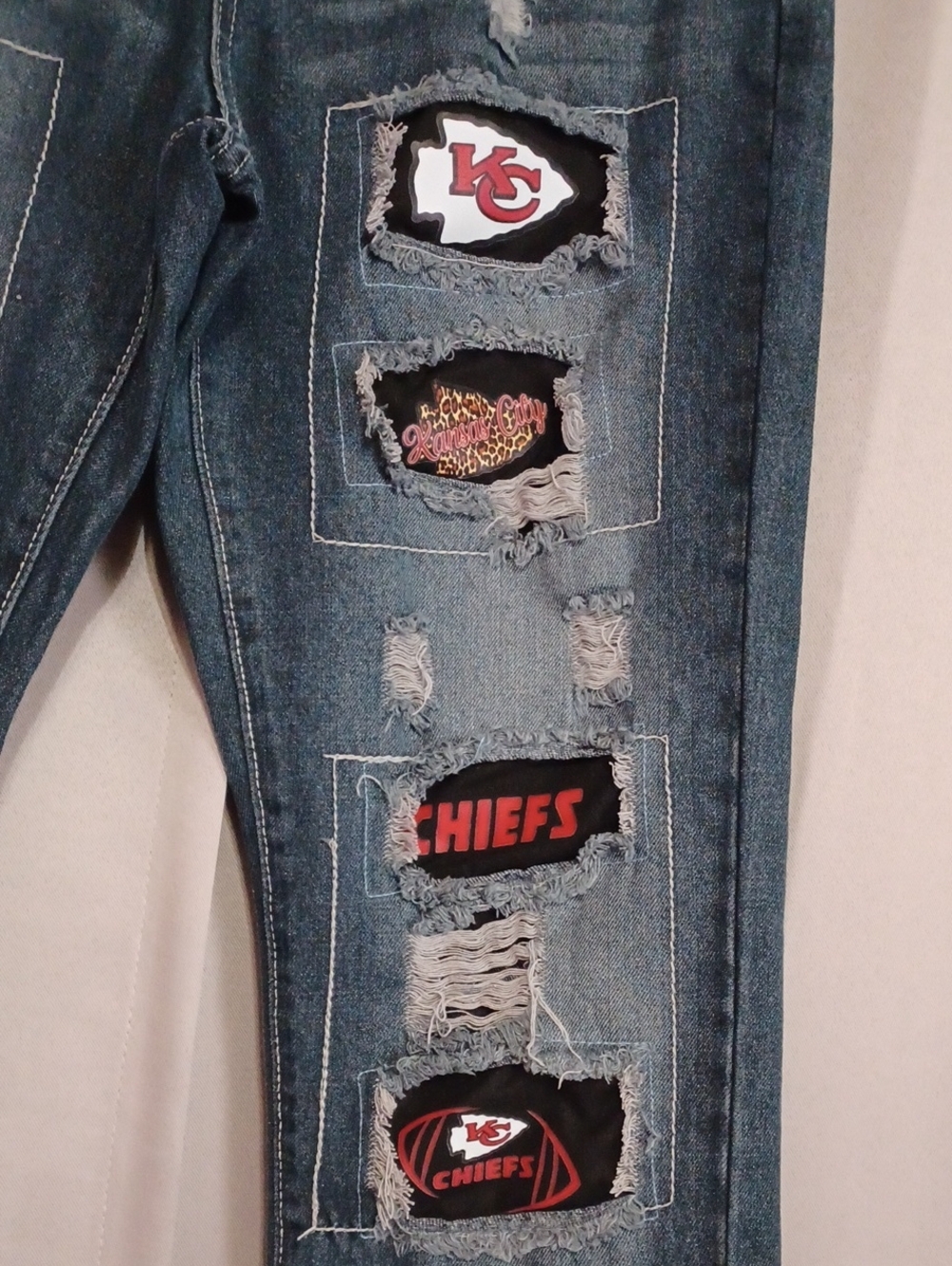 Kansas City Chiefs Custom Distressed Patchwork Jeans NFL Football Fan Game Day - Picture 10 of 15